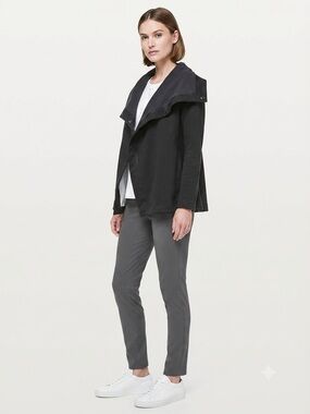 Lululemon Black Dip Dye Ombre Asymmetrical Fade Snap Wrap Jacket Size 6
